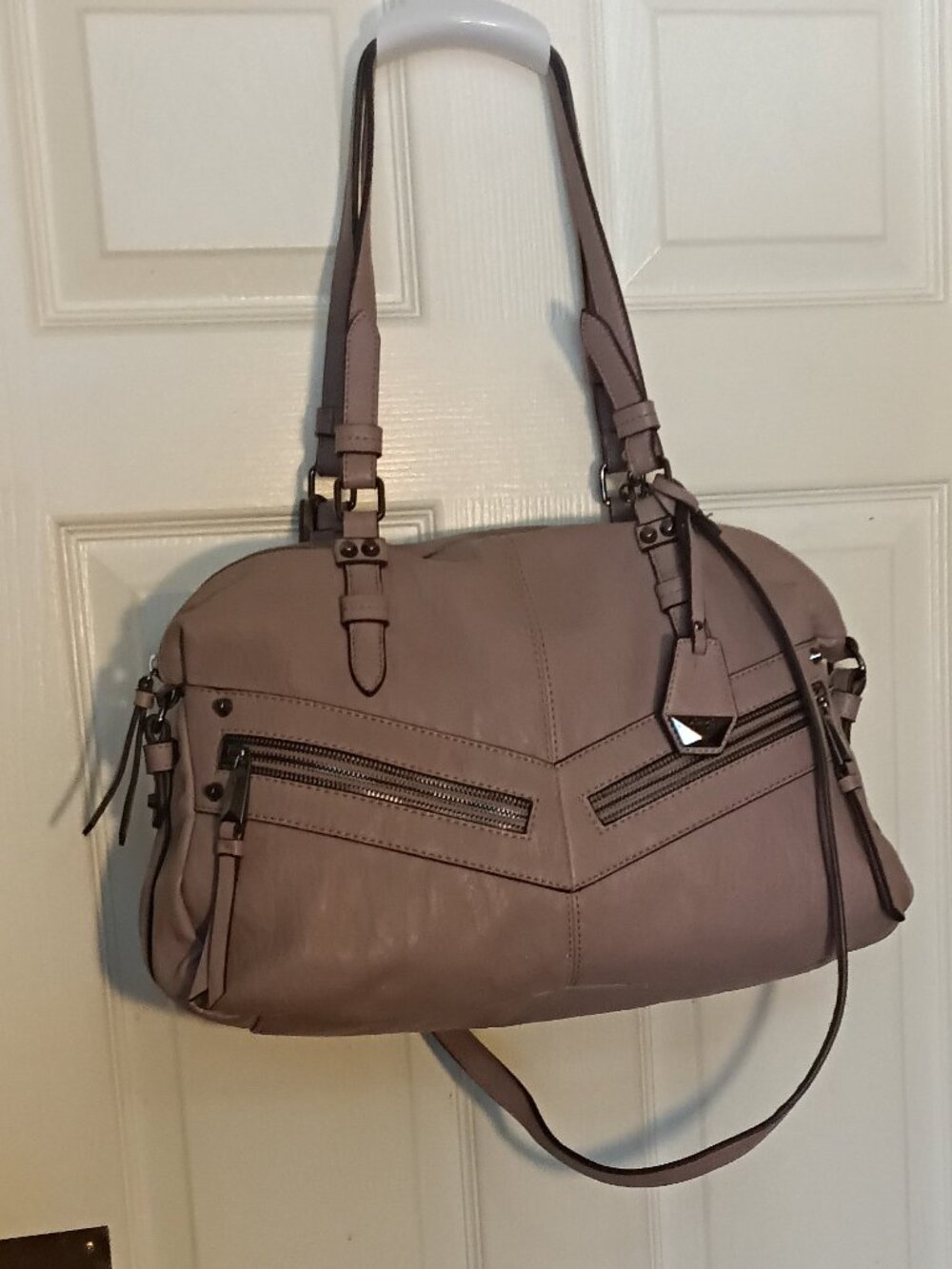 Jessica Simpson Hudson satchel
